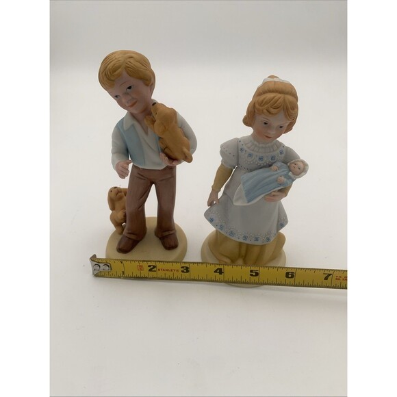 Best Friends & A Mother’s Love, Avon Porcelain Figurines - 1982 - Picture 7 of 7